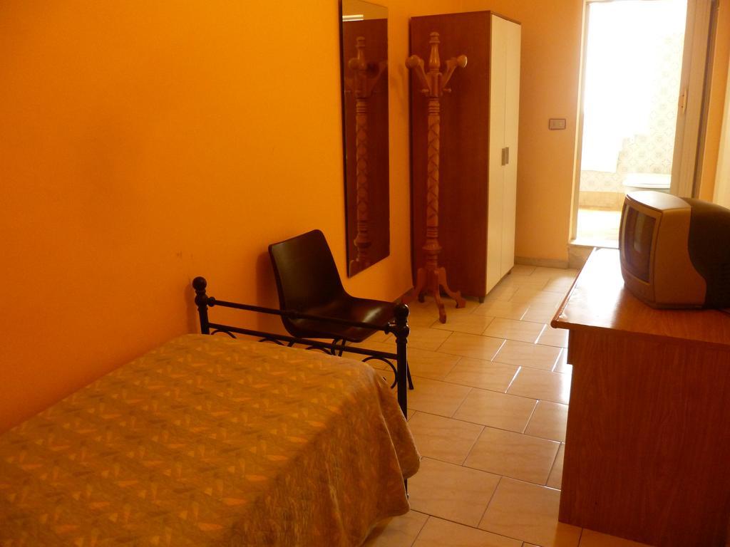 Hotel Pensione Romeo บารี ห้อง รูปภาพ