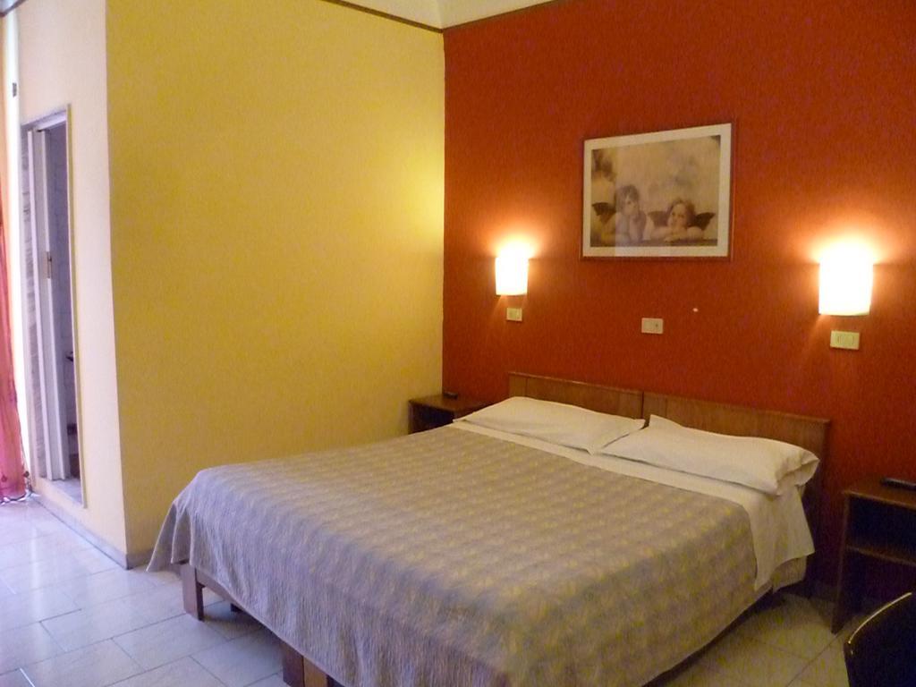 Hotel Pensione Romeo บารี ห้อง รูปภาพ