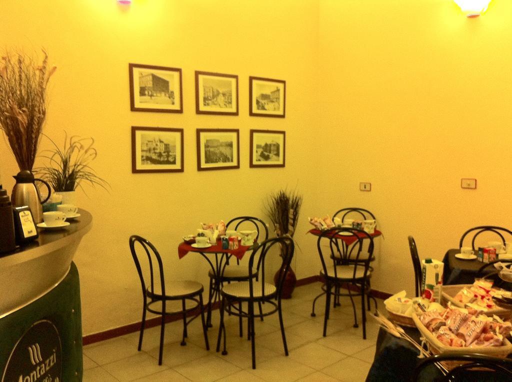 Hotel Pensione Romeo บารี ภายนอก รูปภาพ